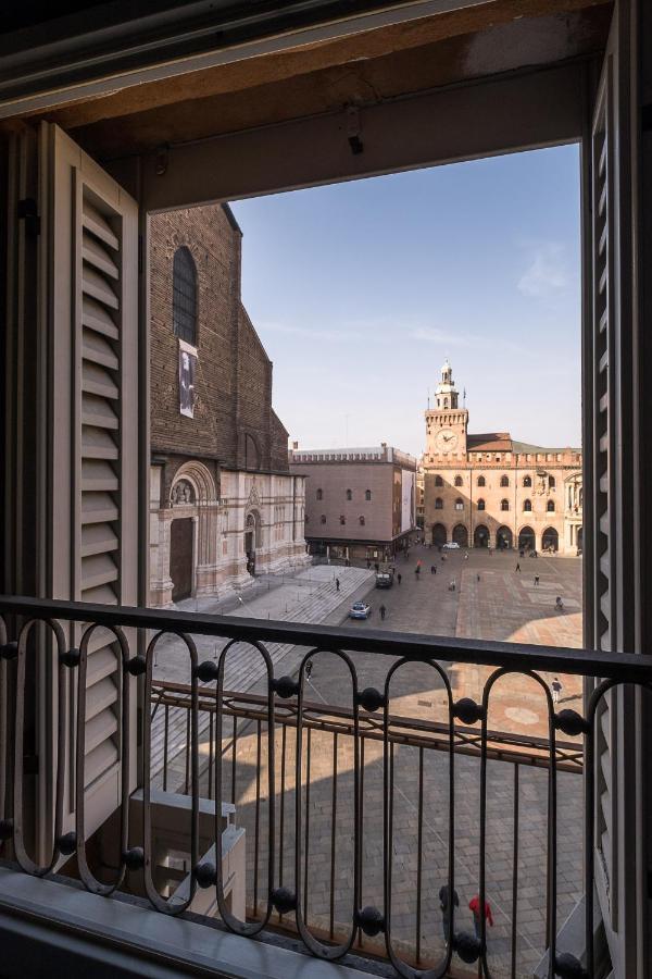 Urbanicooh Asinelli - Balcony On Piazza Maggiore Bolonia Exterior foto